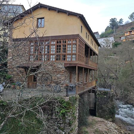 Acea Do Bubal Guest House Os Peares Екстериор снимка