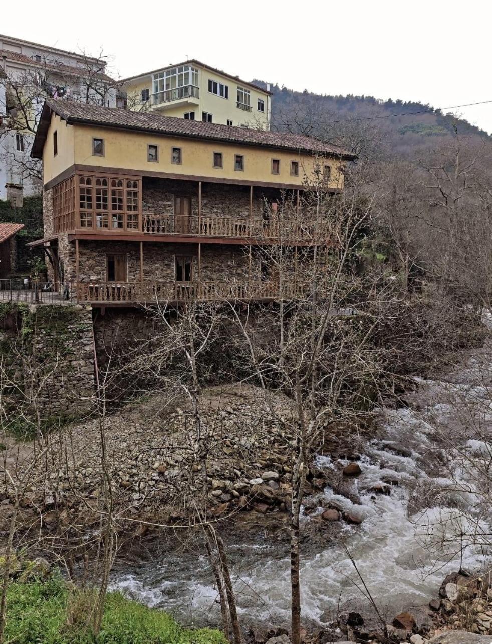 Acea Do Bubal Guest House Os Peares Екстериор снимка