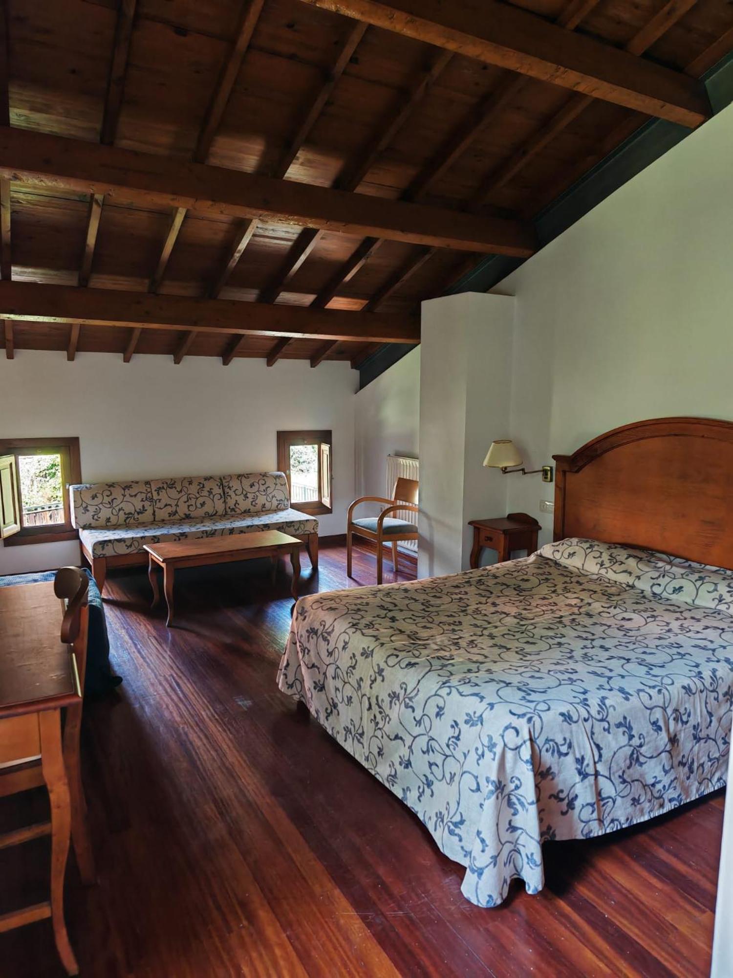 Acea Do Bubal Guest House Os Peares Екстериор снимка
