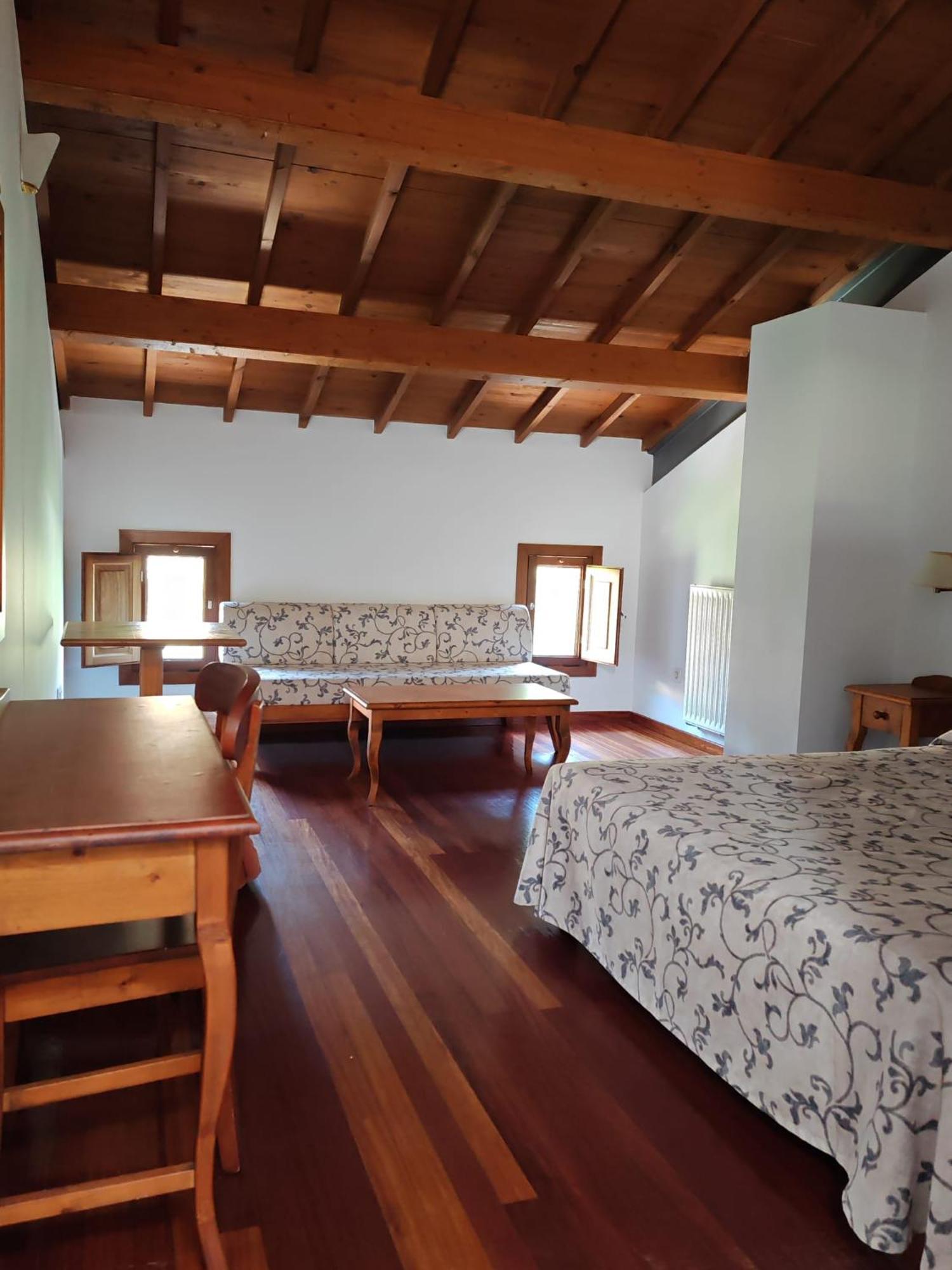 Acea Do Bubal Guest House Os Peares Екстериор снимка
