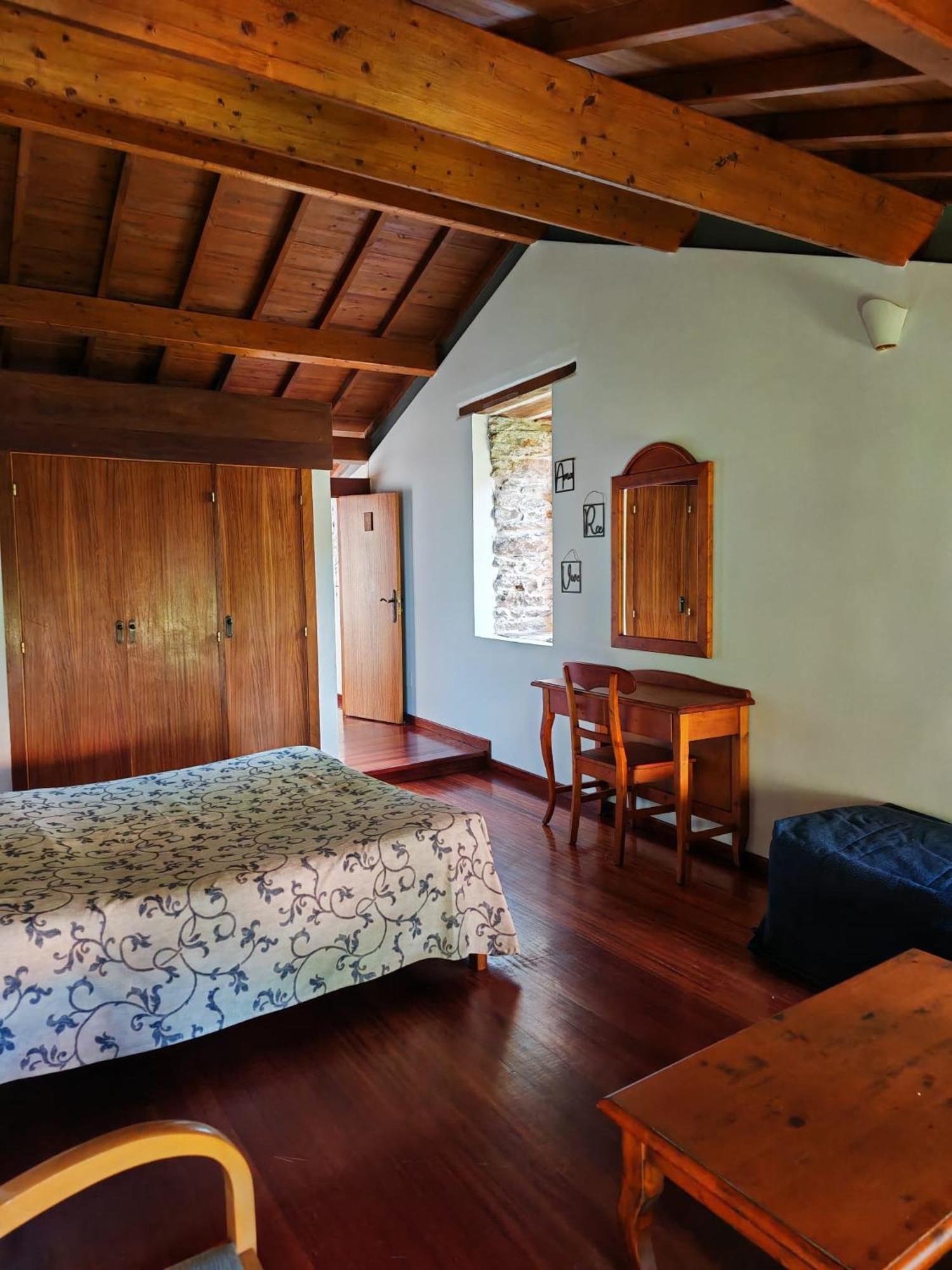 Acea Do Bubal Guest House Os Peares Екстериор снимка