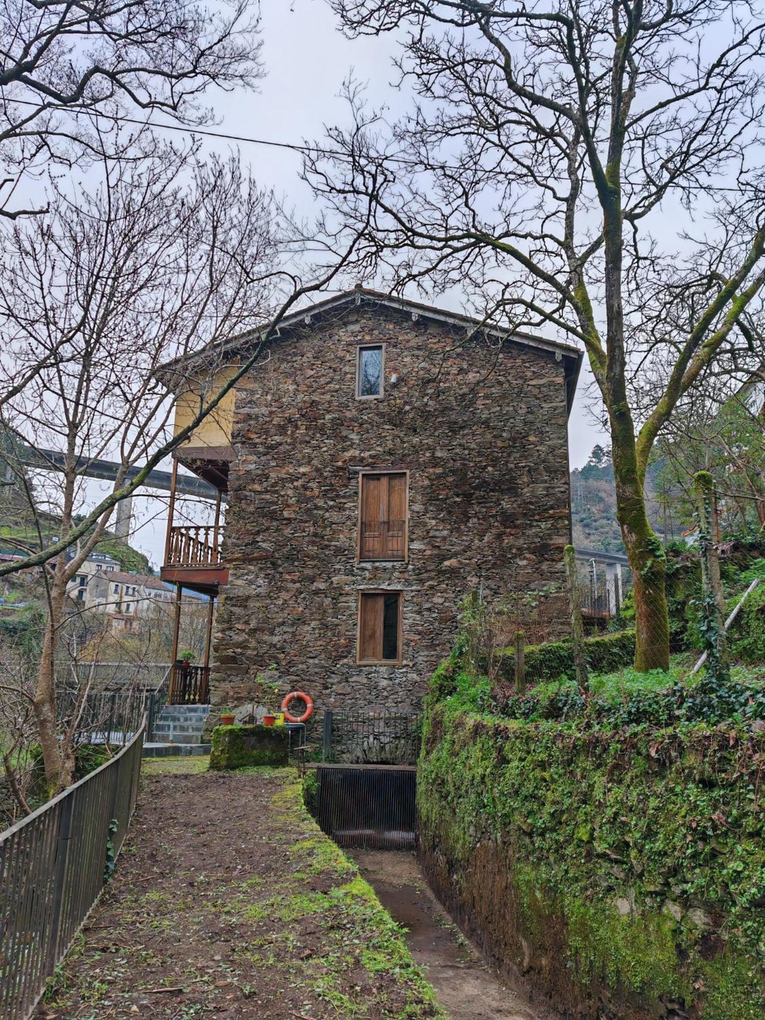 Acea Do Bubal Guest House Os Peares Екстериор снимка